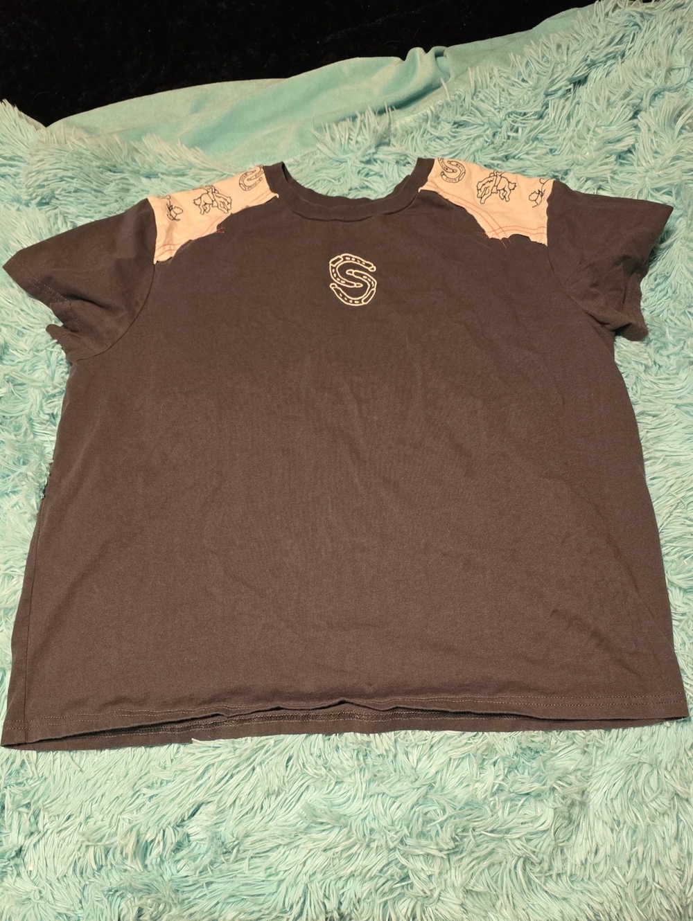 Sterling & Spurs Grey Tee